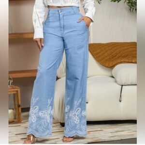 Women's Light Blue Lace Hem Jeans